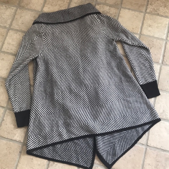 Cozy Cardigan Sweater - Picture 4 of 8